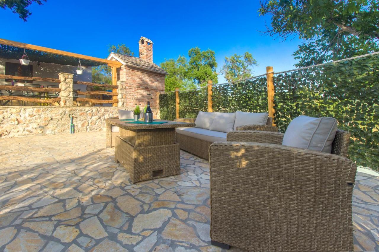 Luxury House Ivan With 4 Bedrooms Divojevici Екстер'єр фото