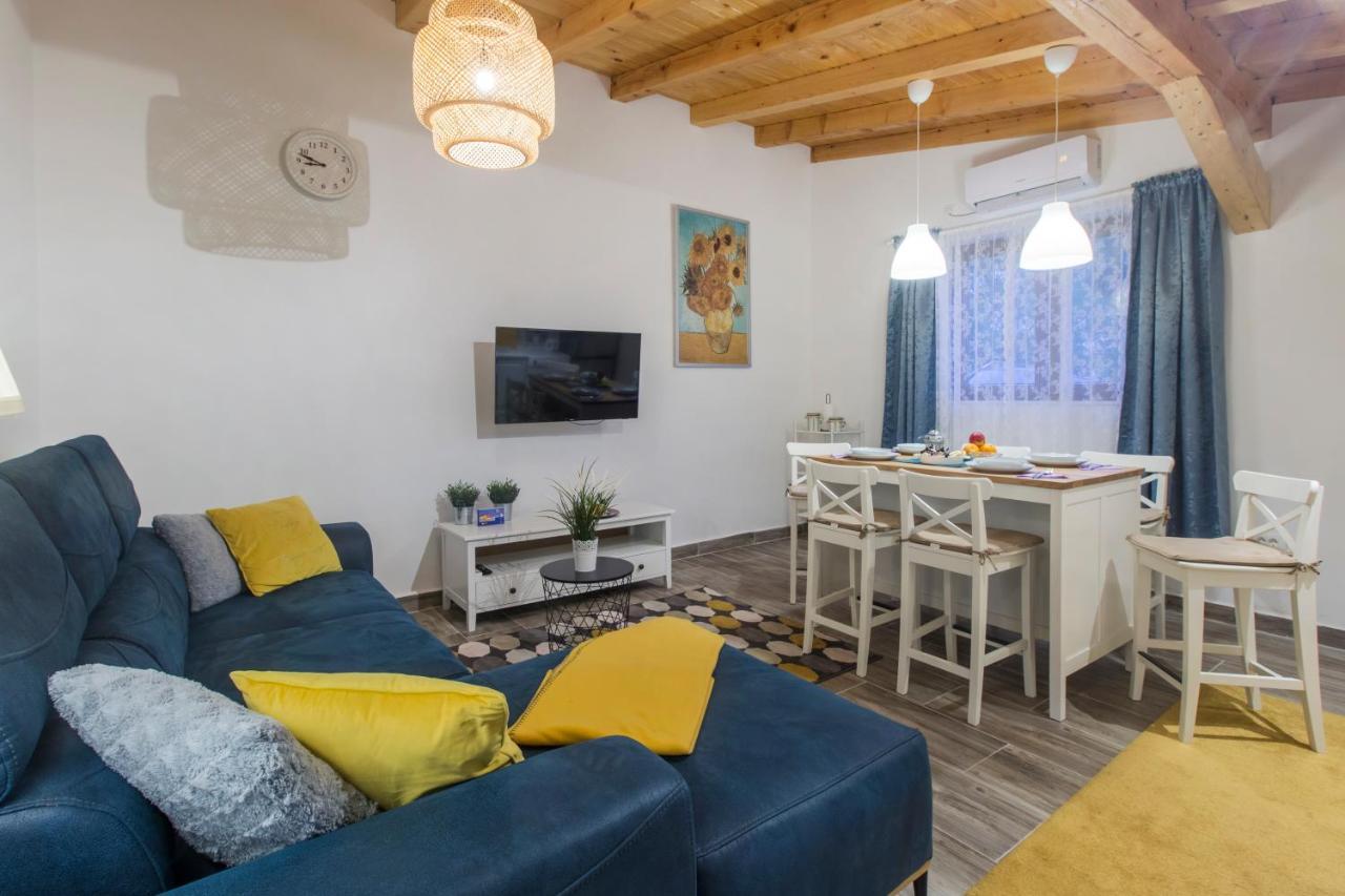 Luxury House Ivan With 4 Bedrooms Divojevici Екстер'єр фото