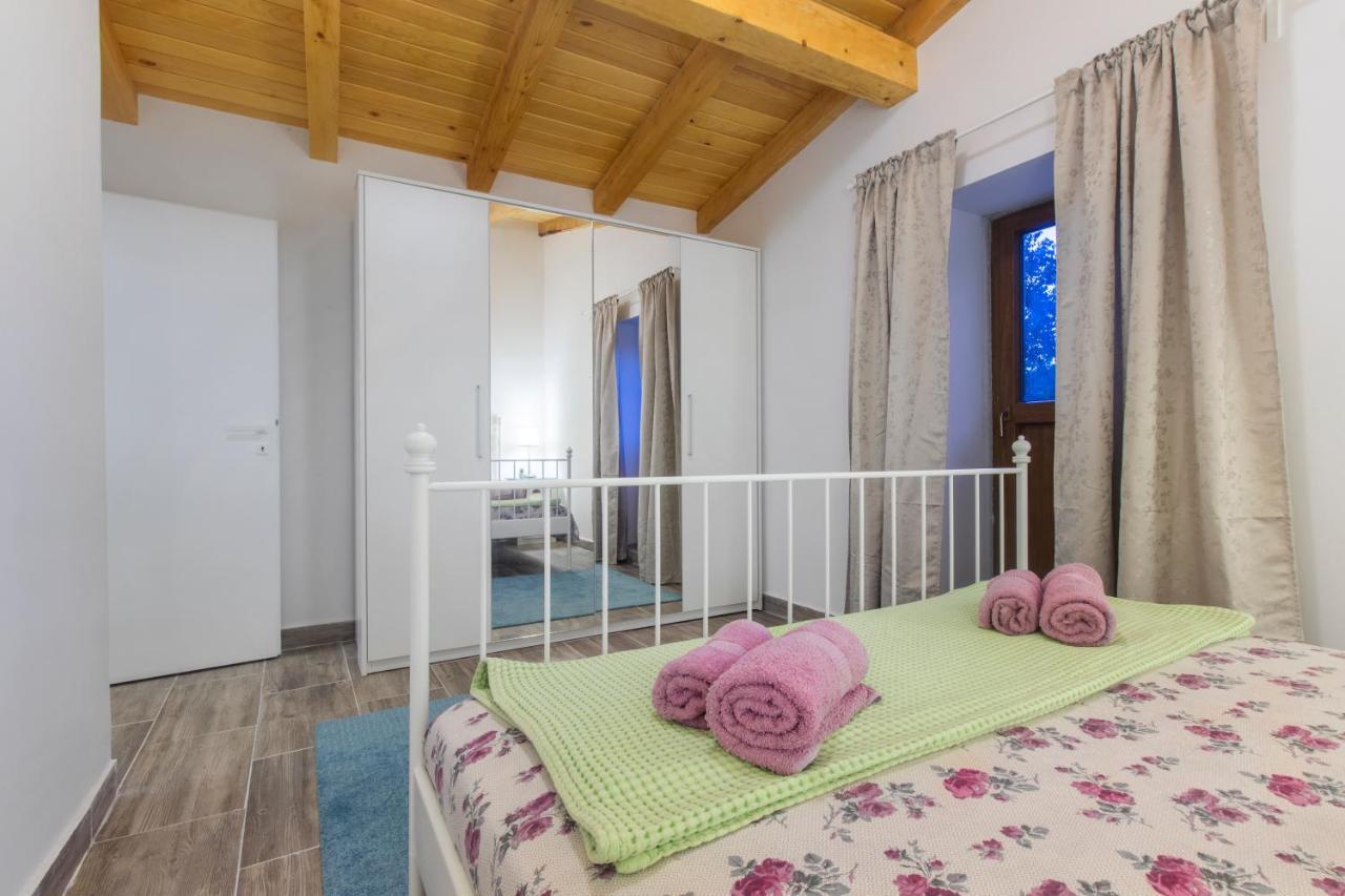 Luxury House Ivan With 4 Bedrooms Divojevici Екстер'єр фото